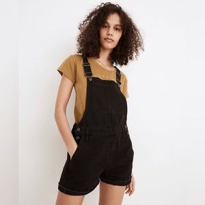 Madewell Adirondack Short Overalls in Washed Black